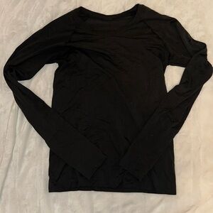 Lululemon swiftly tech long sleeve size 8